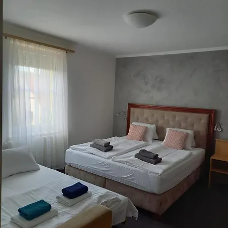 Kiwi Gæstehus 3*
