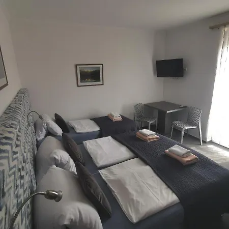 Kiwi Gæstehus 3*