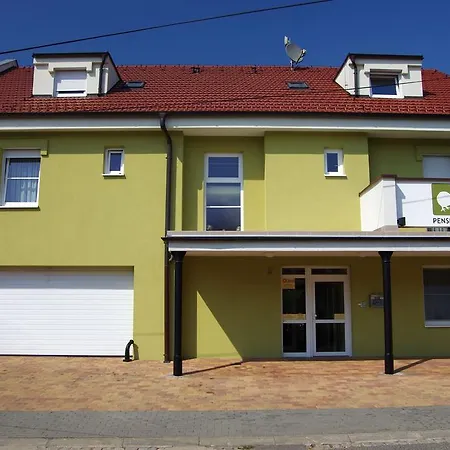Kiwi Mikulov