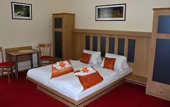 Kiwi Gasthof 3*